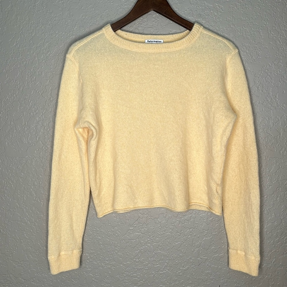 Reformation cropped apricot cashmere sweaterer